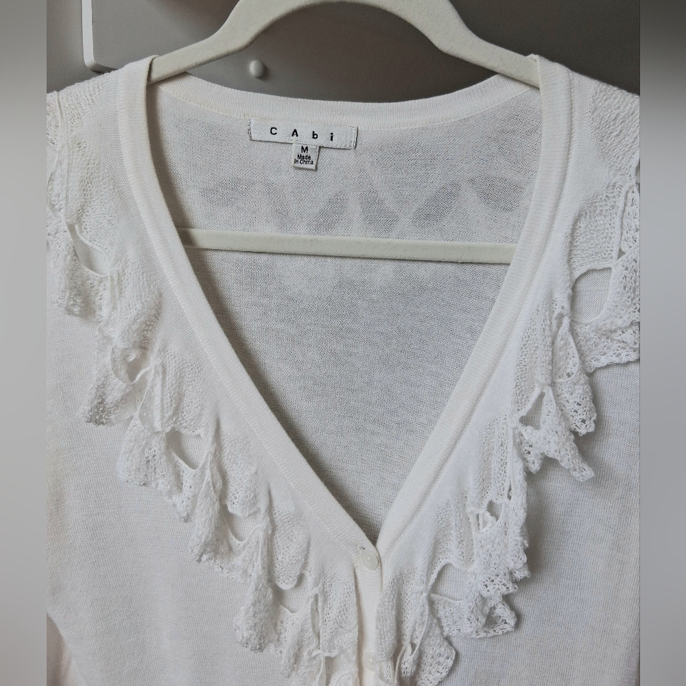Cabi Cascade Ruffle White Cardigan Size M - Picture 5 of 8